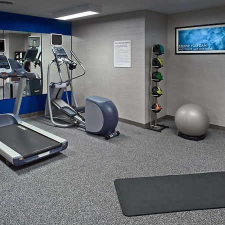 Sonesta Simply Suites Cleveland Airport Мидълбърг Хайтс Екстериор снимка