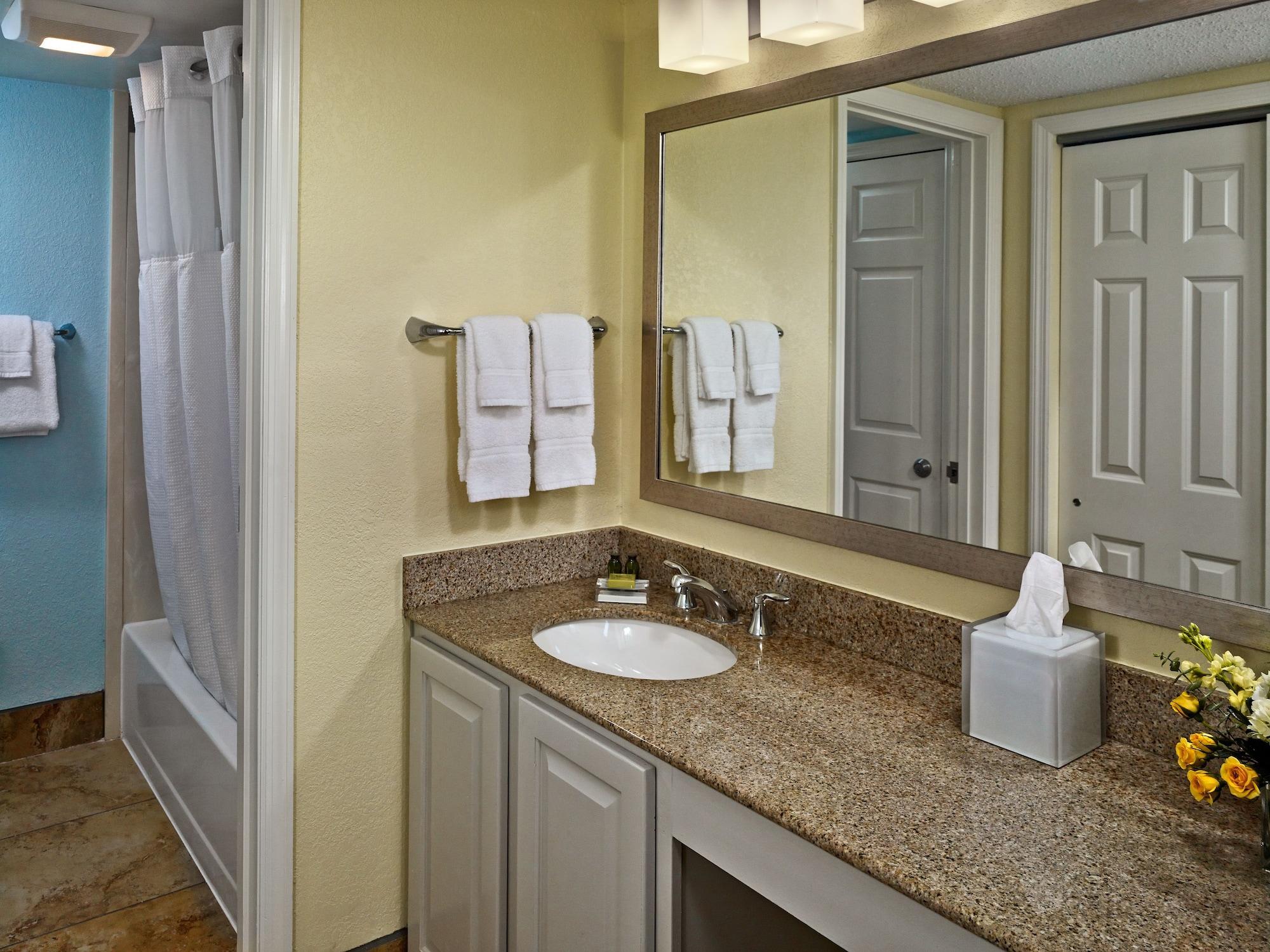 Sonesta Simply Suites Cleveland Airport Мидълбърг Хайтс Екстериор снимка