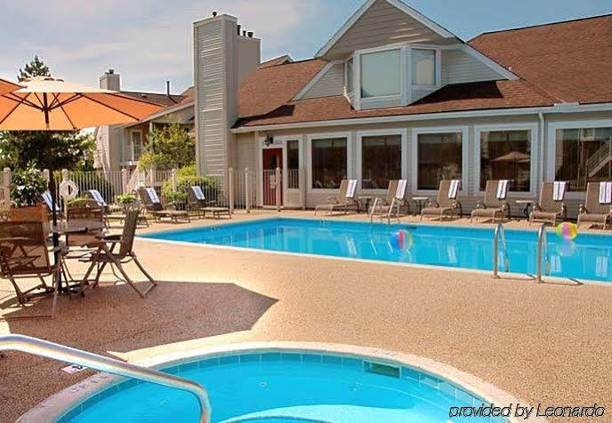 Sonesta Simply Suites Cleveland Airport Мидълбърг Хайтс Екстериор снимка