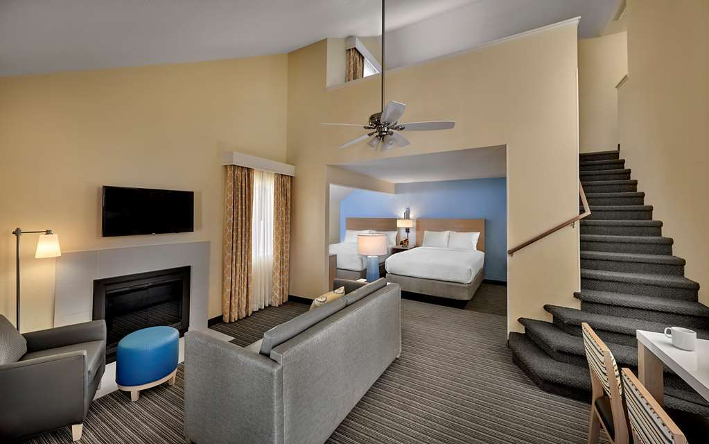 Sonesta Simply Suites Cleveland Airport Мидълбърг Хайтс Стая снимка